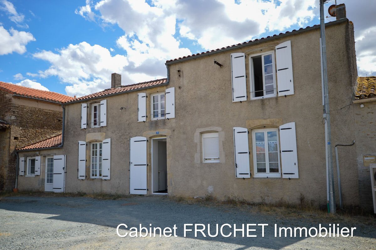 Maison à vendre, 142m², Sigournais