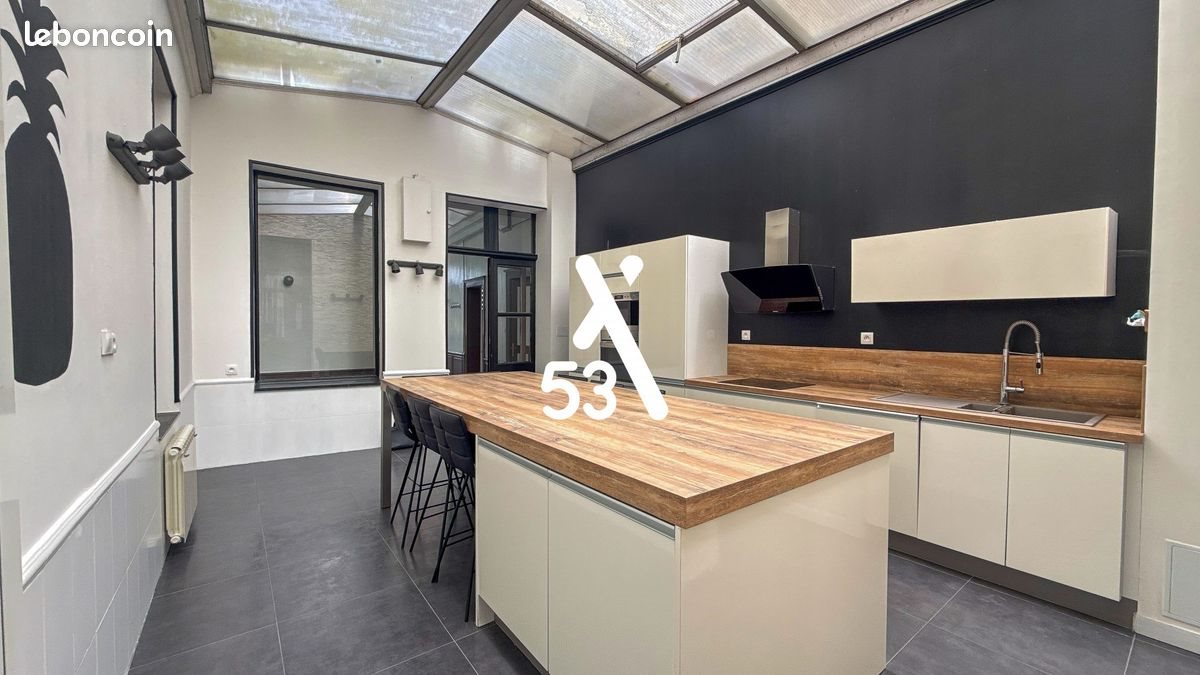 Appartement à vendre, 374m², Saint-Omer