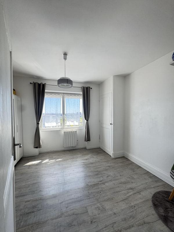 Appartement à vendre, 65m², Décines-Charpieu