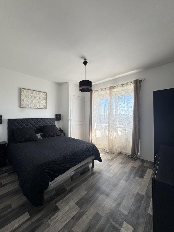 Appartement à vendre, 65m², Décines-Charpieu