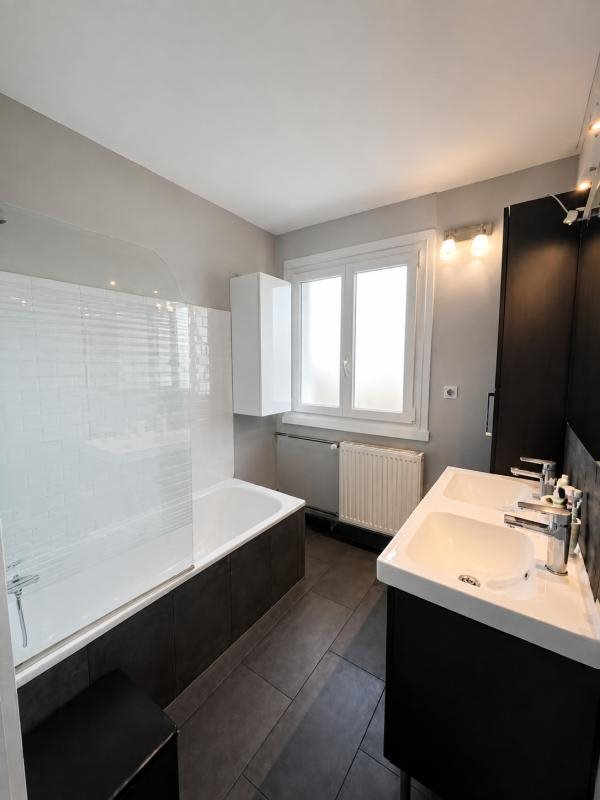 Appartement à vendre, 83m², Sainte-Foy-lès-Lyon