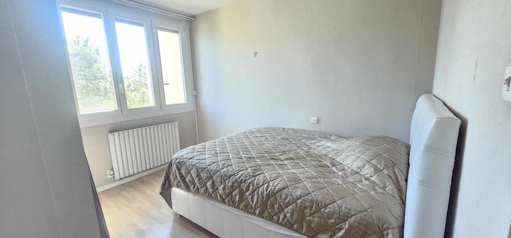 Appartement à vendre, 47m², Saint-Genis-Laval