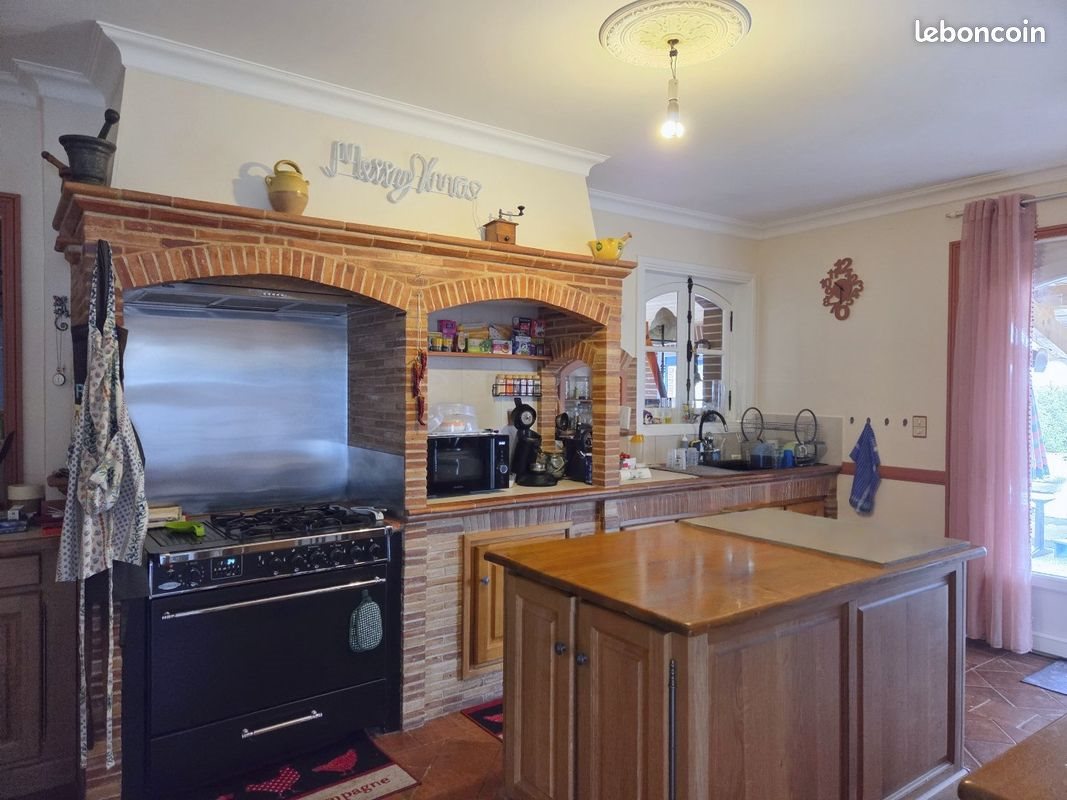 Maison à vendre, 215m², L'Isle-Jourdain