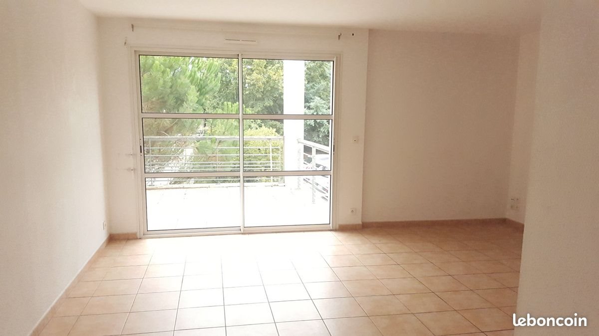 Appartement à louer, 50m², L'Isle-Jourdain