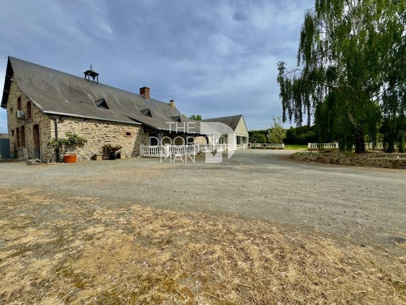 Maison à vendre, 214m², Bazougers