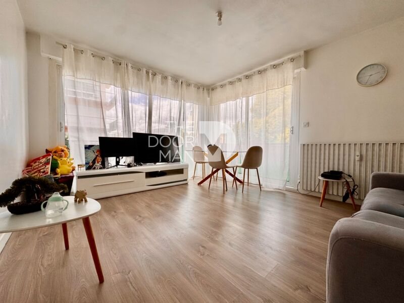 Appartement à vendre, 44m², Laval