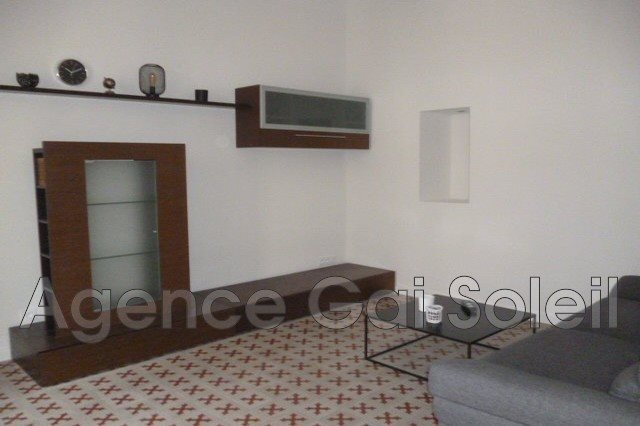 Maison à louer, 100m², Lespignan