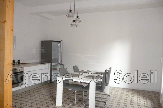 Maison à louer, 100m², Lespignan
