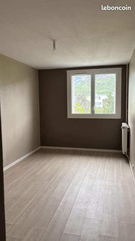 Appartement à louer, 77m², Le Pont-de-Claix