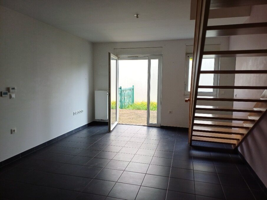 Maison à louer, 85m², Montois-la-Montagne