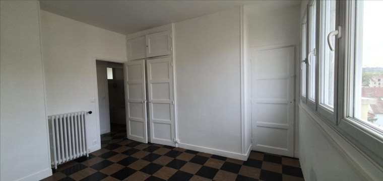 Appartement à louer, 79m², Nanterre