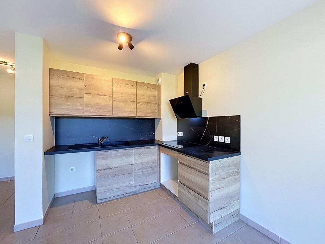 Appartement à louer, 39m², Le Luc