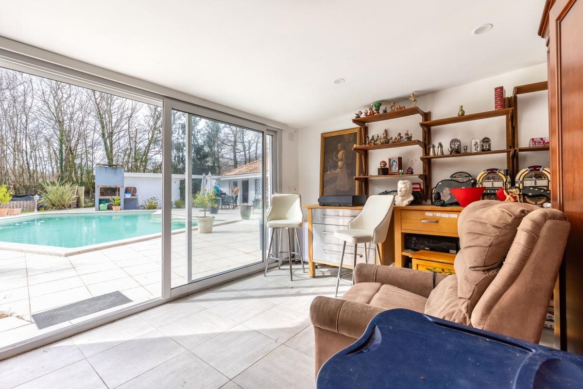 Maison à vendre, 200m², Beychac-et-Caillau