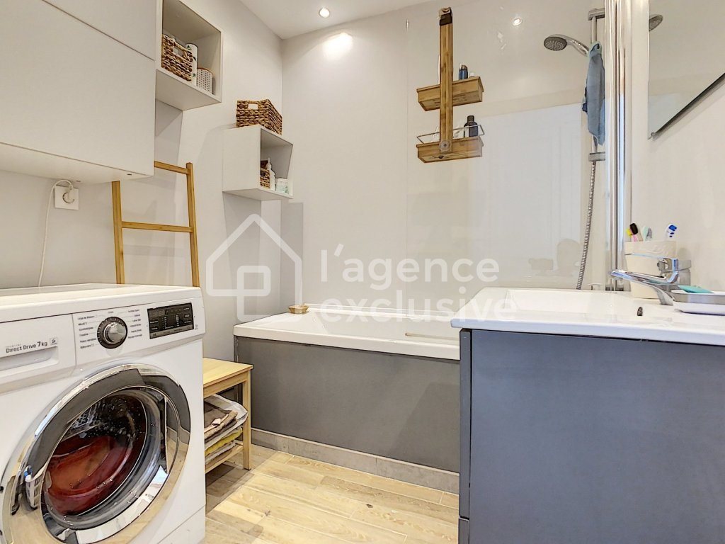 Appartement à louer, 61m², Lille
