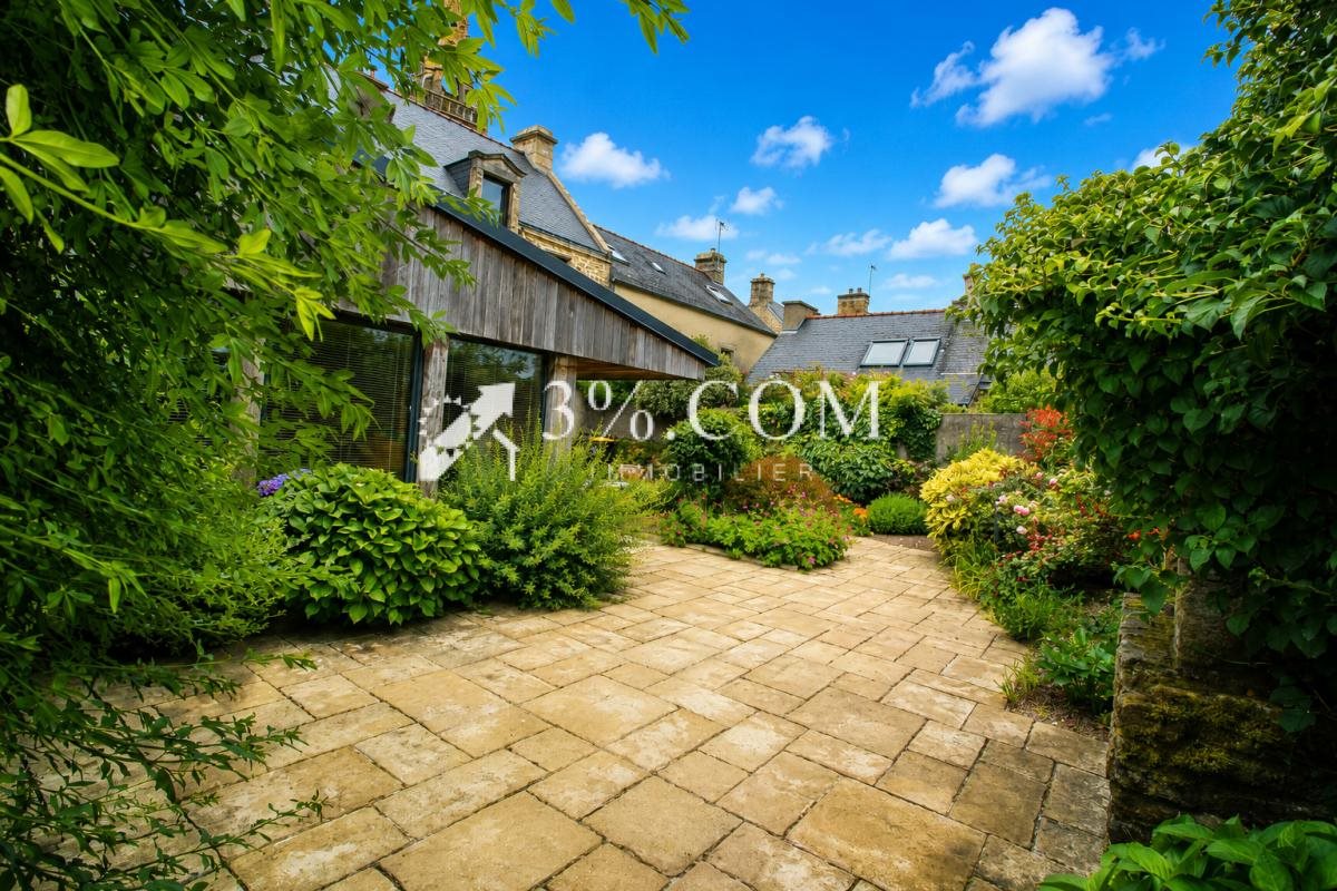 Maison à vendre, 228m², Locoal-Mendon