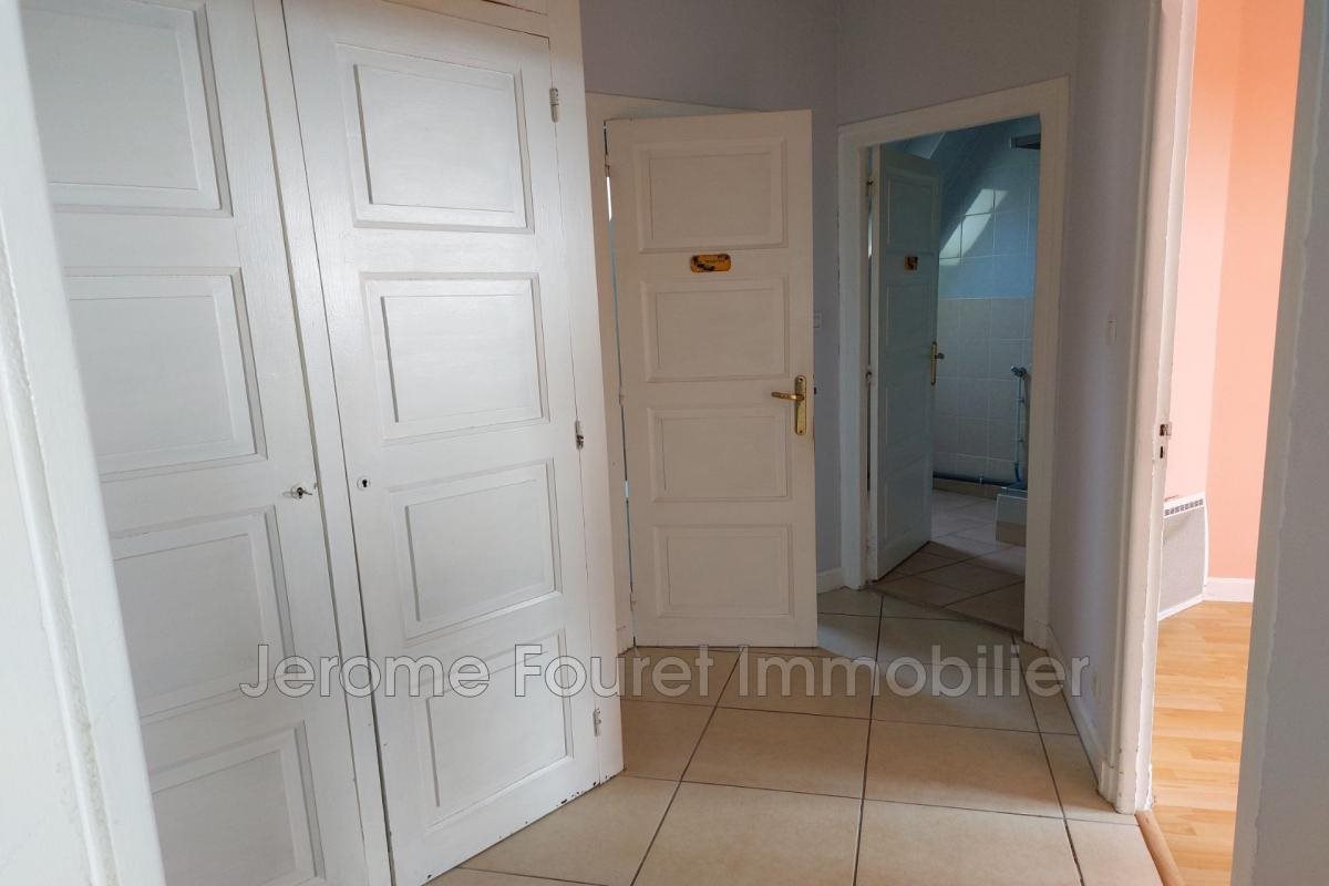 Appartement à louer, 64m², Égletons