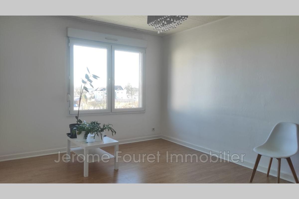 Appartement à louer, 68m², Egletons