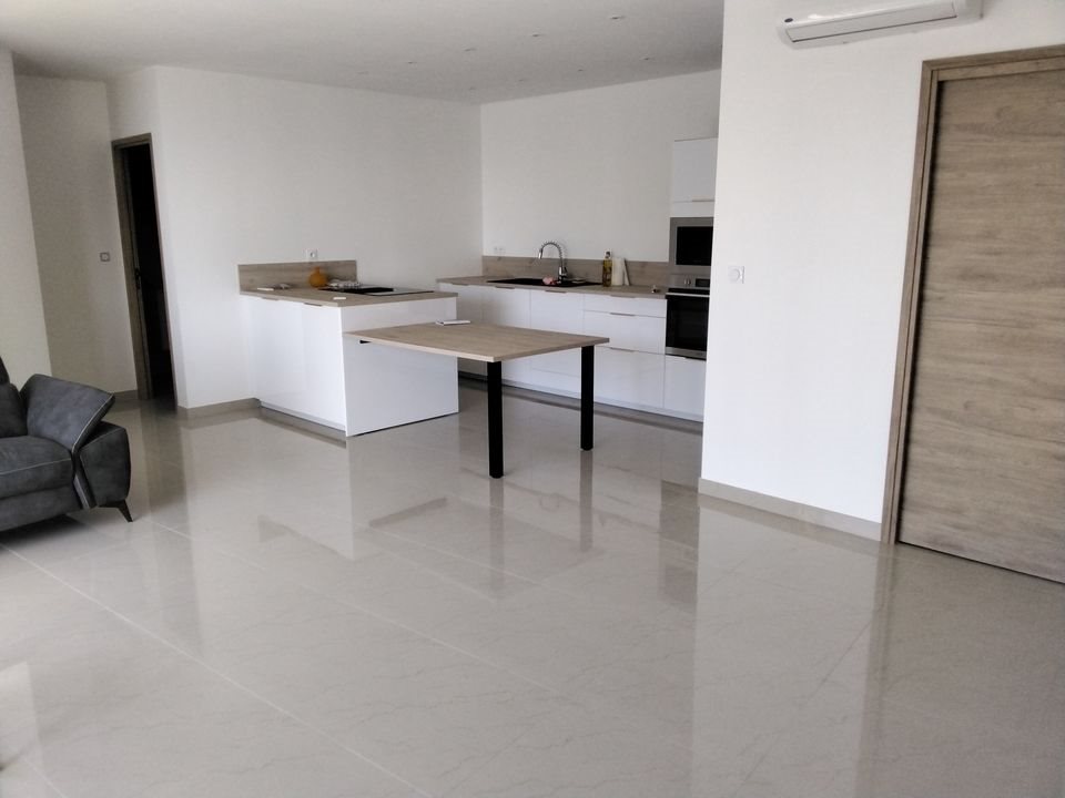 Appartement à louer, 70m², Brando