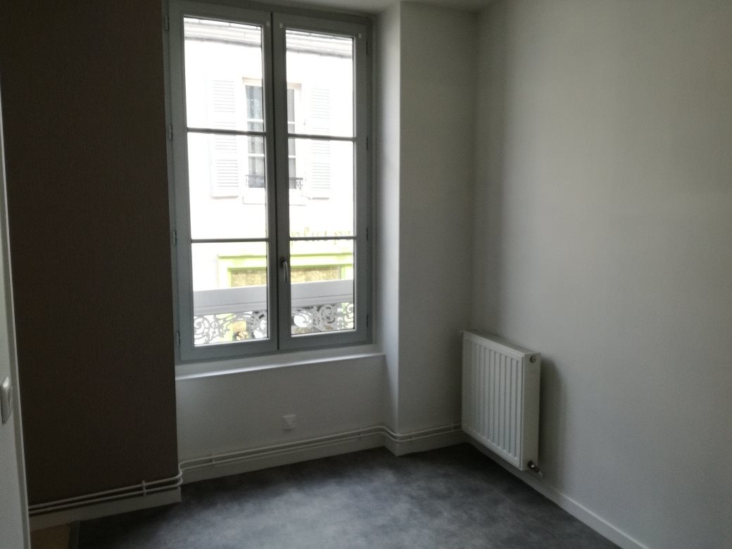 Appartement à louer, 69m², La Châtre