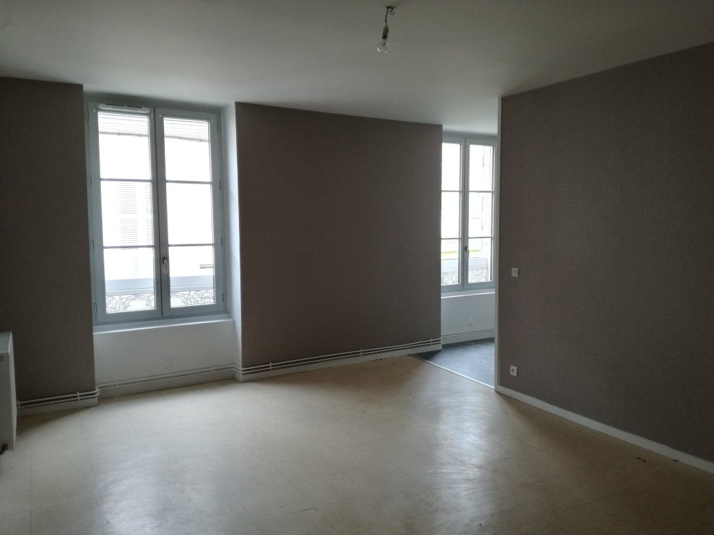 Appartement à louer, 69m², La Châtre