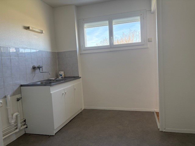 Appartement à louer, 56m², La Châtre
