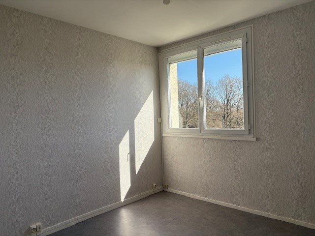 Appartement à louer, 56m², La Châtre