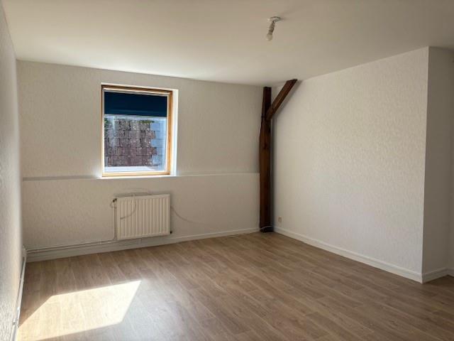 Appartement à louer, 56m², La Châtre