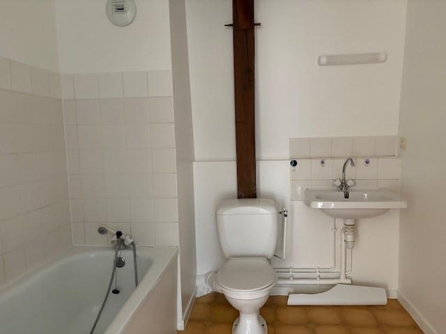 Appartement à louer, 56m², La Châtre