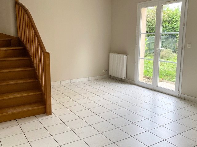 Maison à louer, 82m², Douadic
