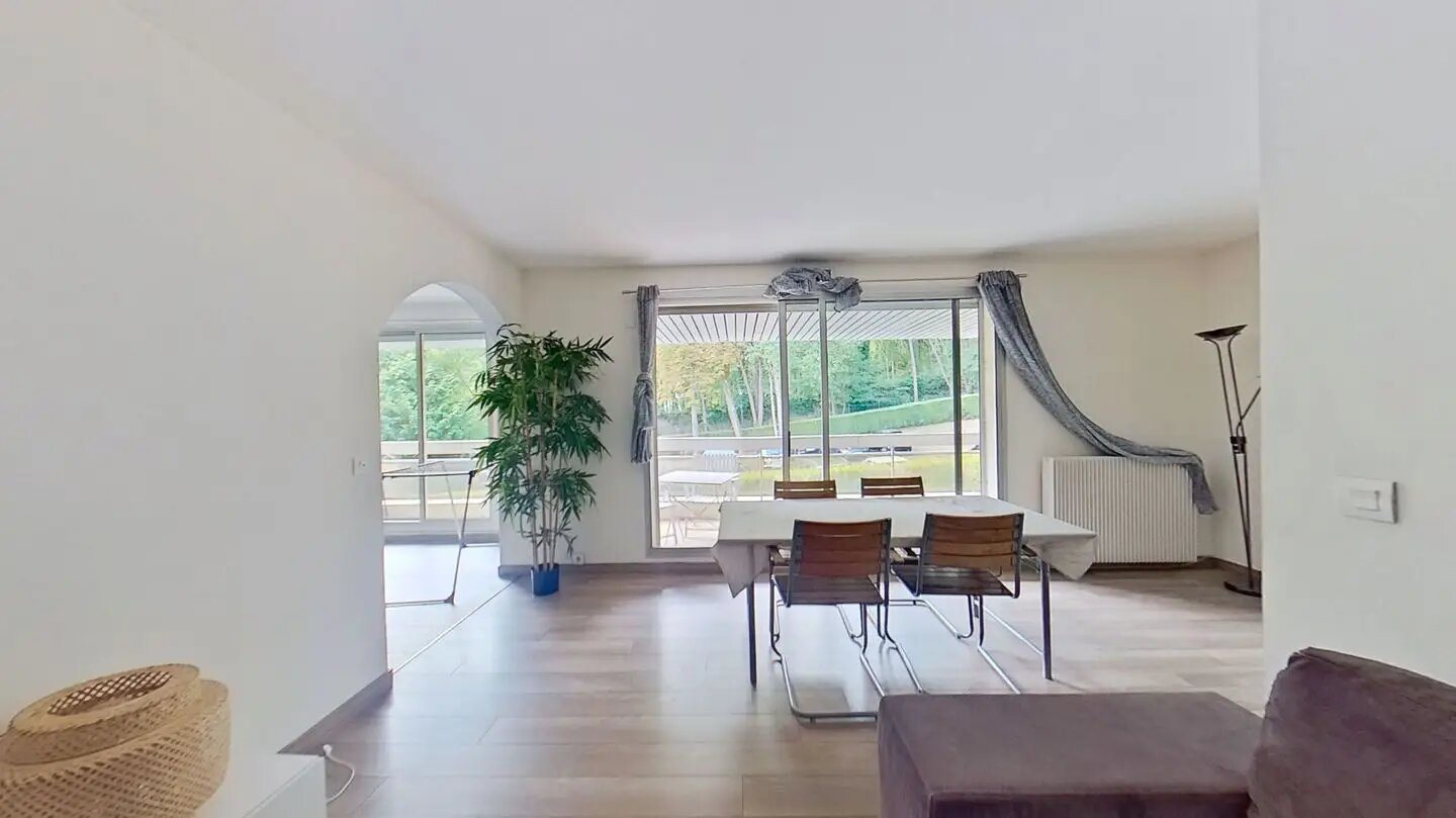 Appartement à louer, 82m², Bougival