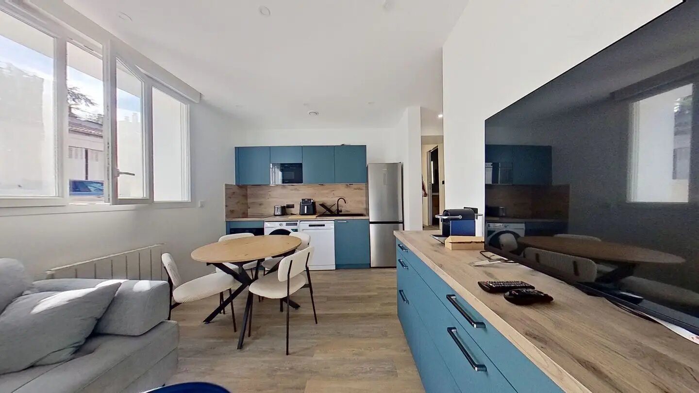 Appartement à louer, 55m², Suresnes