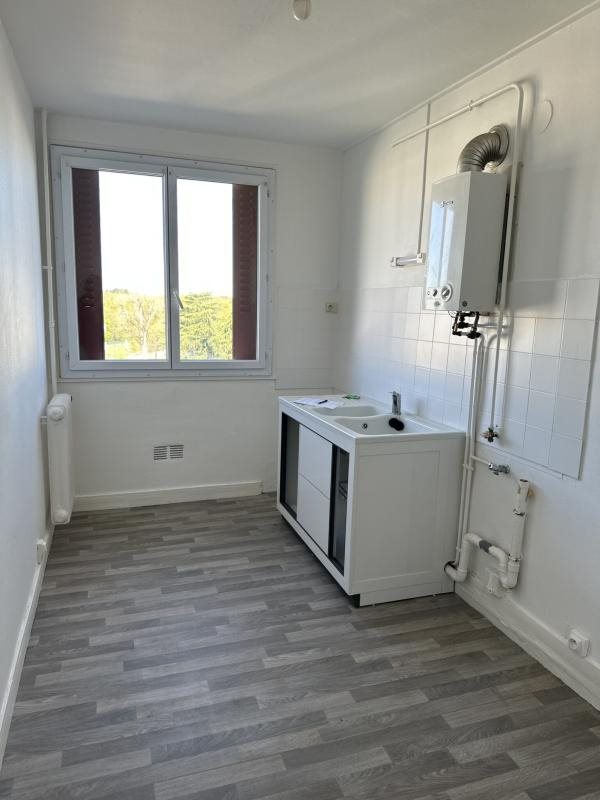 Appartement à louer, 72m², Commentry