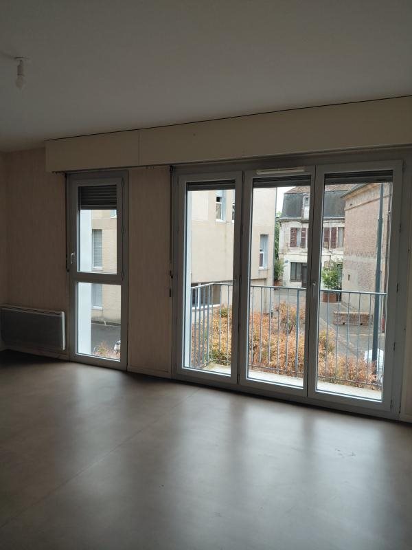 Appartement à louer, 61m², Moulins