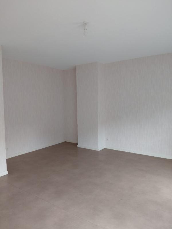 Appartement à louer, 61m², Moulins