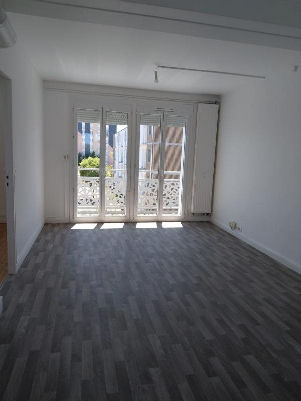 Appartement à louer, 65m², Moulins