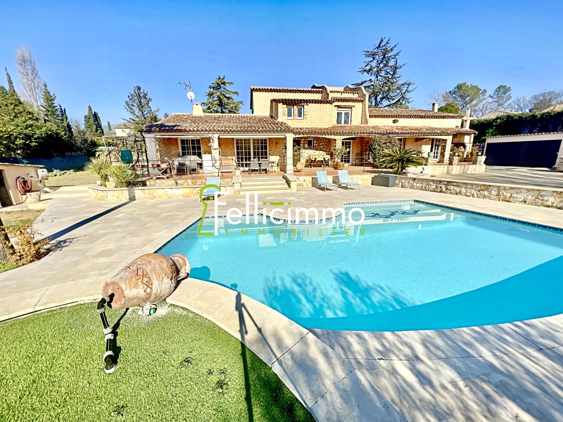 Maison à vendre, 250m², Mouans-Sartoux