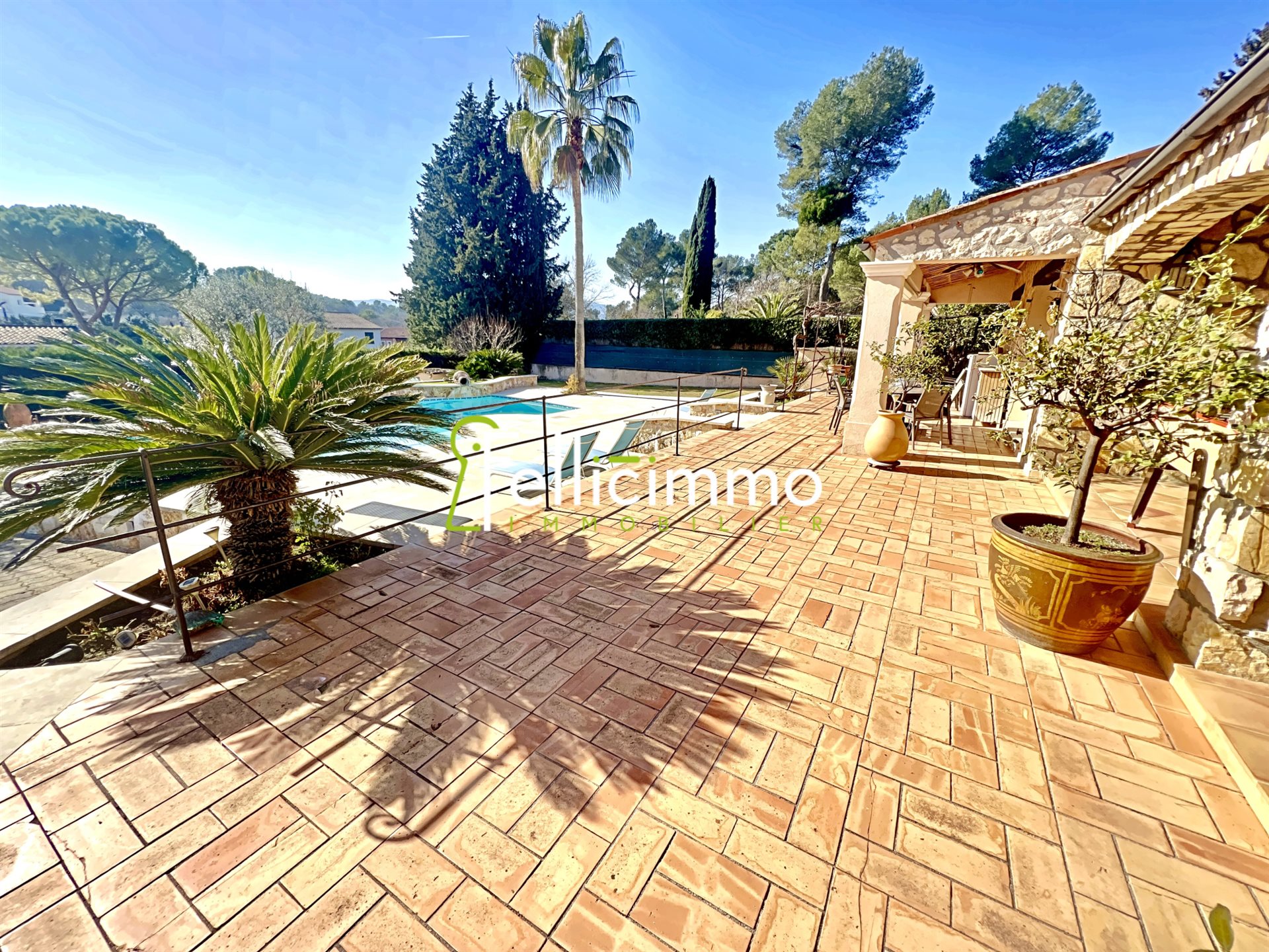 Maison à vendre, 250m², Mouans-Sartoux