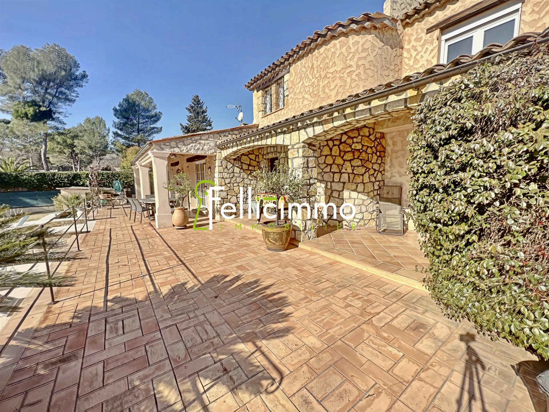 Maison à vendre, 250m², Mouans-Sartoux