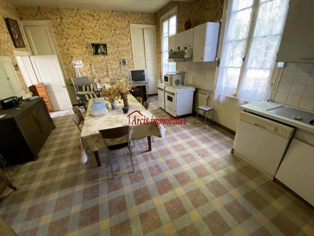 Maison à vendre, 240m², Arcis-sur-Aube
