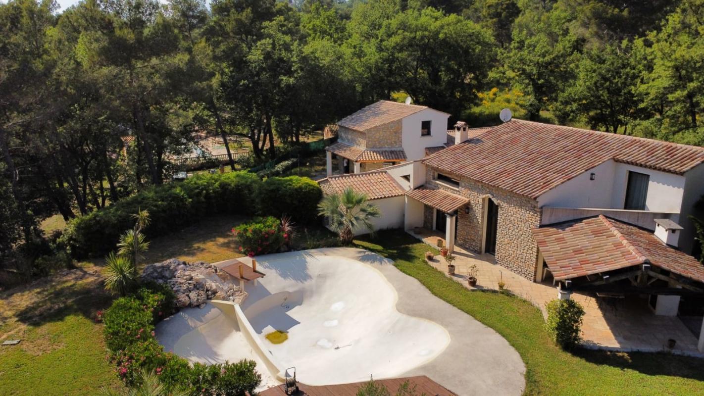 Maison à vendre, 246m², Draguignan
