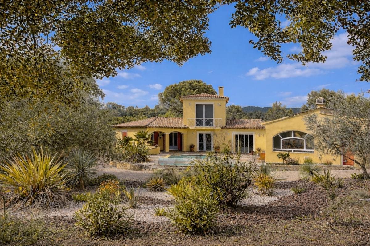 Maison à vendre, 170m², Méounes-lès-Montrieux