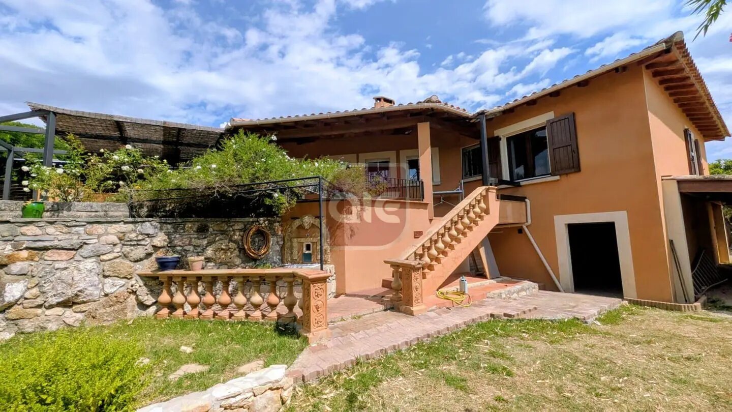 Maison à vendre, 120m², Vailhauquès