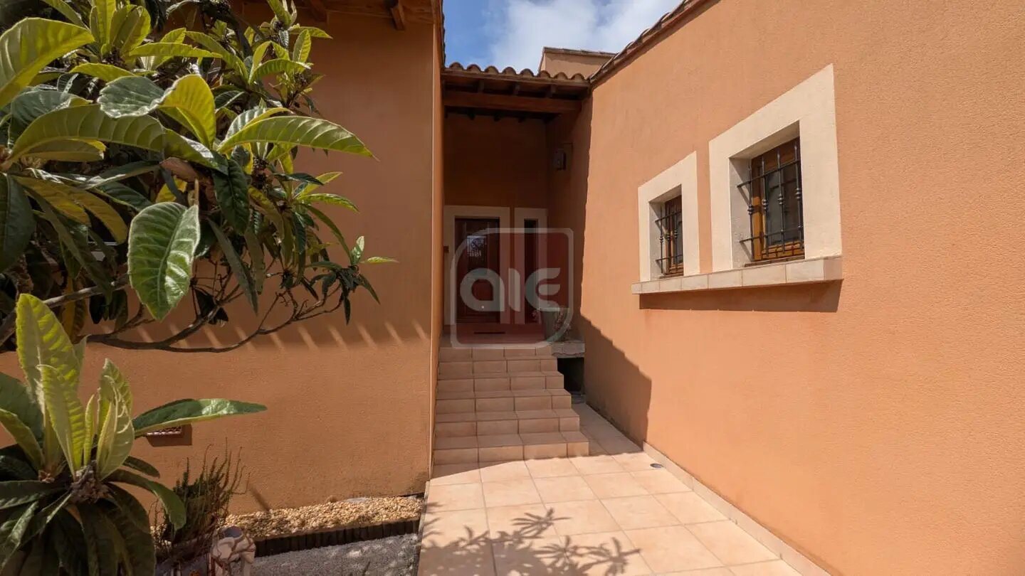 Maison à vendre, 120m², Vailhauquès