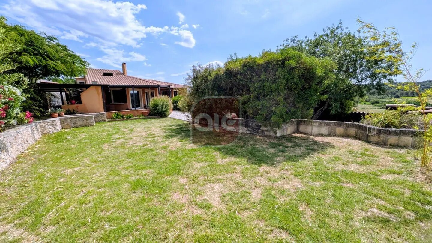 Maison à vendre, 120m², Vailhauquès