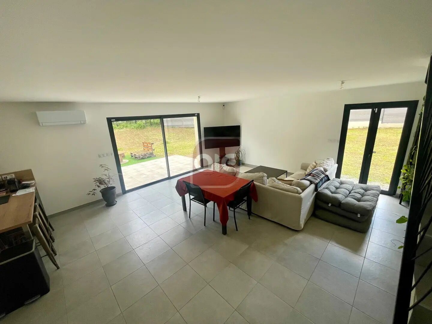 Maison à louer, 104m², Saint-Vincent-de-Barbeyrargues