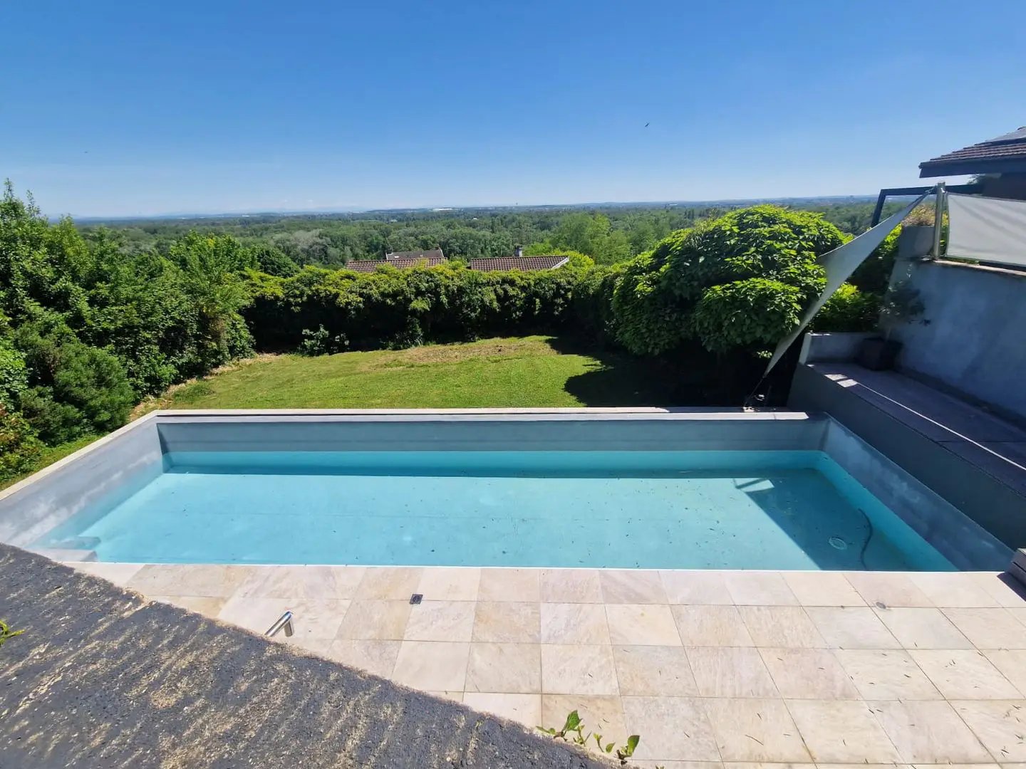 Maison à louer, 157m², Neyron