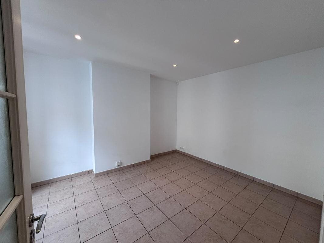 Appartement à louer, 55m², Marseille 1er