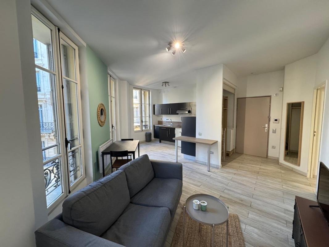 Appartement à louer, 48m², Marseille 2ème