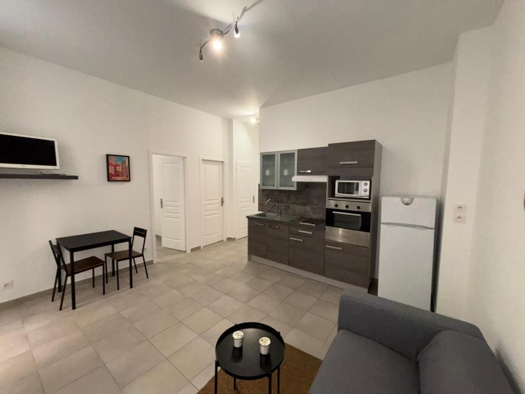 Appartement à louer, 34m², Marseille 2ème