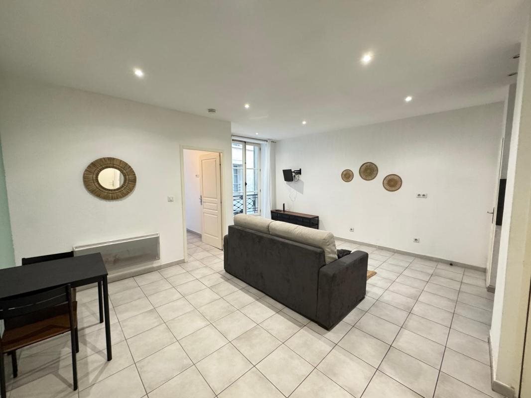 Appartement à louer, 45m², Marseille 2ème